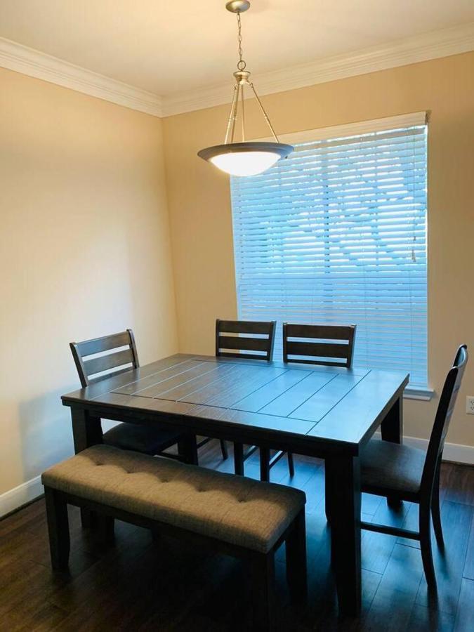 2 Bedroom Easy Access To Med Center, Nrg, Downtown ฮูสตัน ภายนอก รูปภาพ