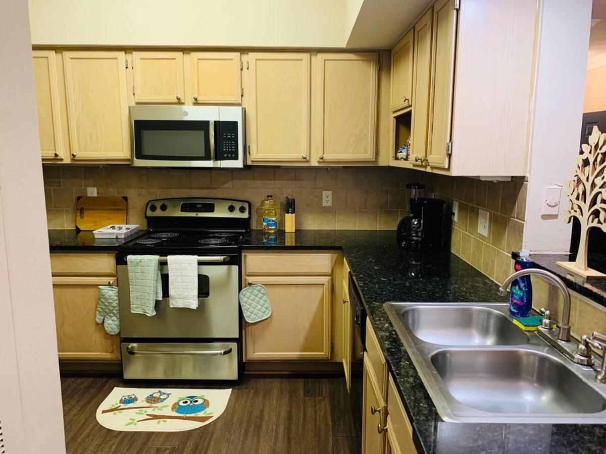2 Bedroom Easy Access To Med Center, Nrg, Downtown ฮูสตัน ภายนอก รูปภาพ